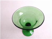  یک عدد جام قدیمی دست ساز سبز 