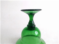  یک عدد جام قدیمی دست ساز سبز 