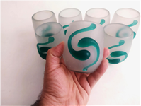  لیوان دستساز شیشه ای قدیمی نقش برجسته 