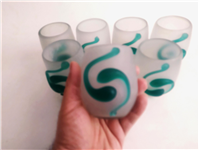  لیوان دستساز شیشه ای قدیمی نقش برجسته 