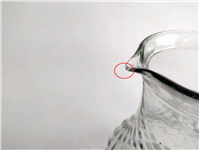 پارچ شیشه ای قدیمی زیبا طرح خشتی