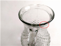 پارچ شیشه ای قدیمی زیبا طرح خشتی