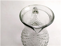 پارچ شیشه ای قدیمی زیبا طرح خشتی