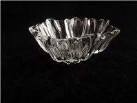  شکلات خوری قدیمی بلوری طرح گل لاله