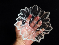  شکلات خوری قدیمی بلوری طرح گل لاله