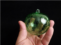 گوی شیشه ای درخت کریسمس طرح ترکدار