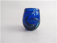 لیوان دستساز شیشه ای قدیمی رنگ کبالتی