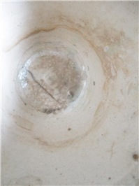 مرتبونی یا روغن دان بسیار کهنه قاجاری لعابی