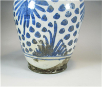 مرتبونی یا روغن دان بسیار کهنه قاجاری لعابی