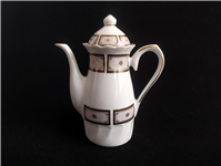 قوری یا شیرخوری قدیمی با طرح خاص و کمیاب