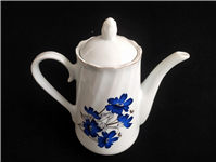 قوری یا شیرخوری قدیمی سایز بزرگ گل لاجوردی