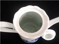 قوری یا شیرخوری قدیمی سایز بزرگ گل لاجوردی