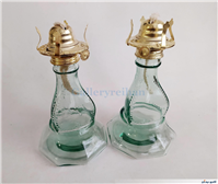 2عدد چراغ نفتی قدیمی پایه بلند سالم 