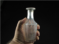 بطری بسیار خاص تراش دست از بالا تا پایین