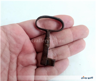 کلید فولادی بسیار قدیمی و دست ساز