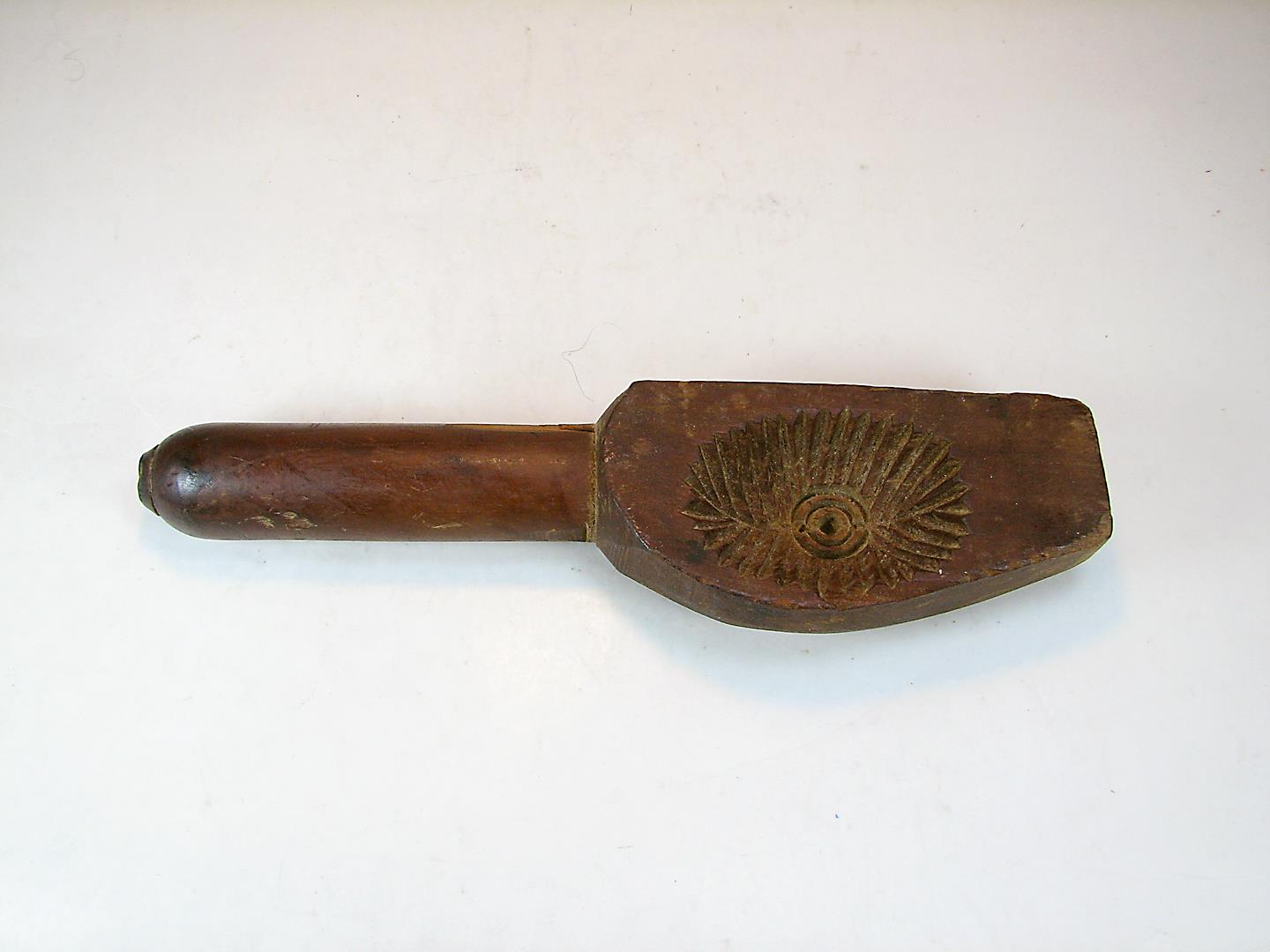 قالب شیرینی یا حلوای قدیمی دست ساز