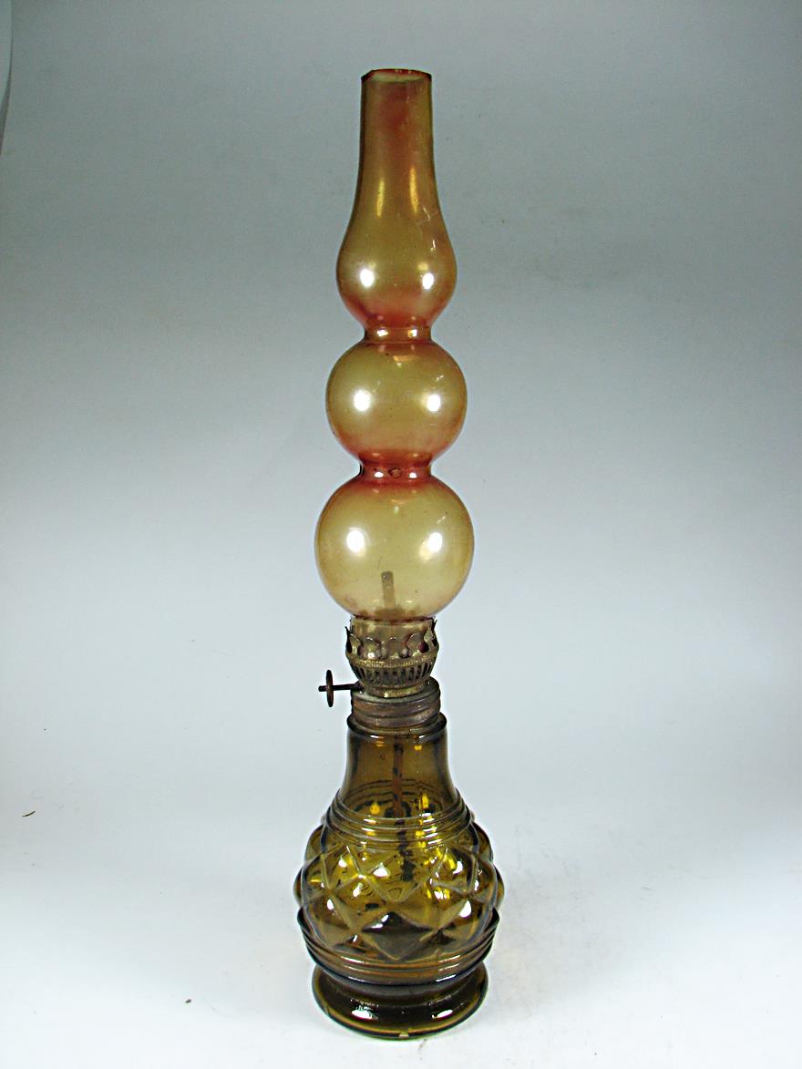 چراغ نفتی فوق العاده قدیمی و خاص هنگ کنگ